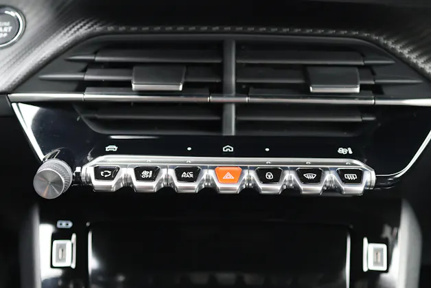 Peugeot 208 1.2 Hybrid 145 GT