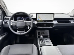 https://vehicle.imgix.net/4176719/15d7e0ef-1106-418d-9fb5-cbb1b6deba82.jpg