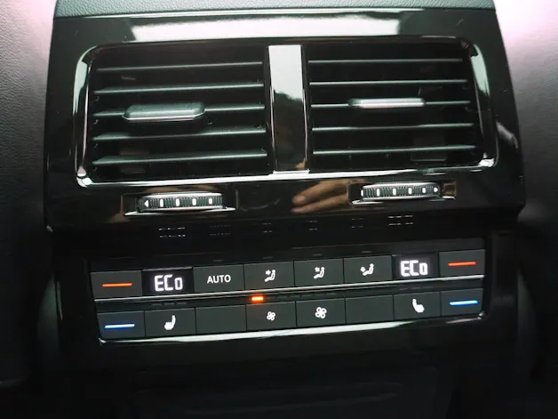 VW Touareg 3.0 V6 TSI R-Line Black Style 4Motion