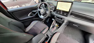 Toyota Yaris 1.5 VVT-i HSD GR Sport
