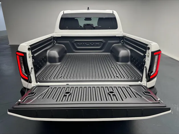 Toyota Hilux Double Cab.-Pick-up 59KWh Style
