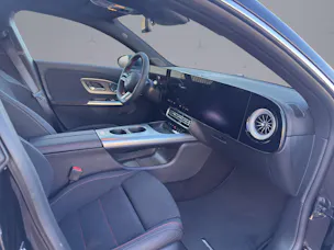 Mercedes-Benz CLA 250+ AMG Line