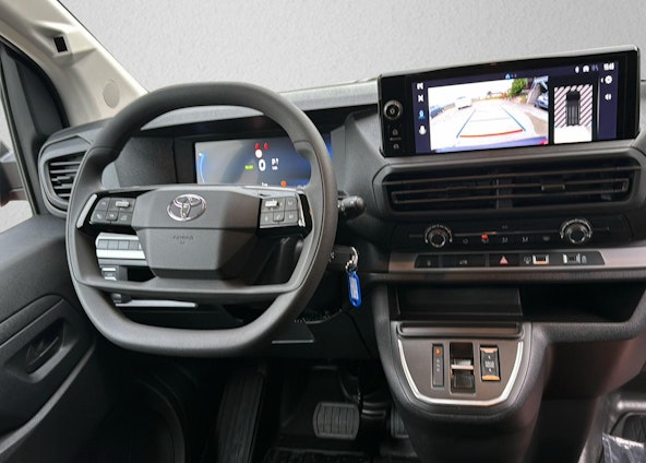 Vehicle image 9 Vehicle image 9