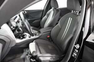 image du véhicule BMW 118i