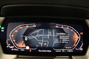 image du véhicule BMW 118i