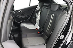 image du véhicule BMW 118i