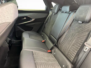 Fahrzeugbild PEUGEOT 3008 1.2 Hybrid GT
