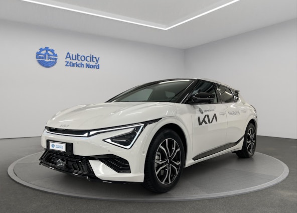 First vehicle image First vehicle image