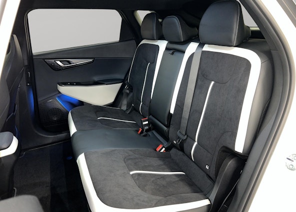 Vehicle image 12 Vehicle image 12