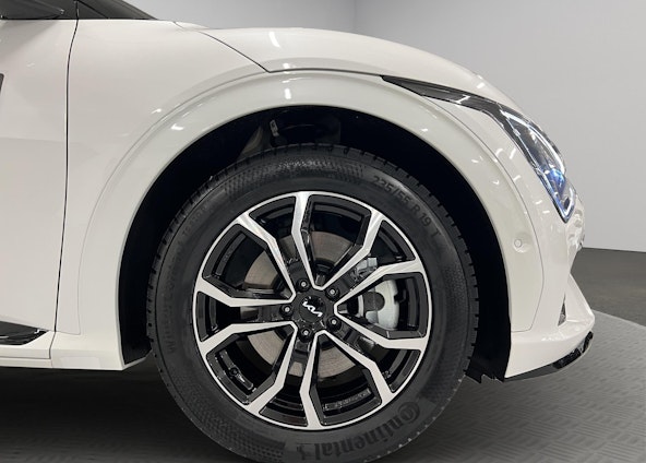 Vehicle image 10 Vehicle image 10