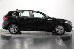 image du véhicule BMW 118i