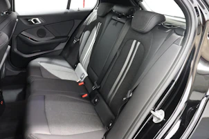 image du véhicule BMW 118i