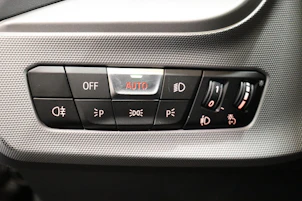 image du véhicule BMW 118i