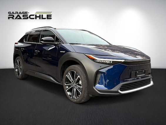 First vehicle image First vehicle image