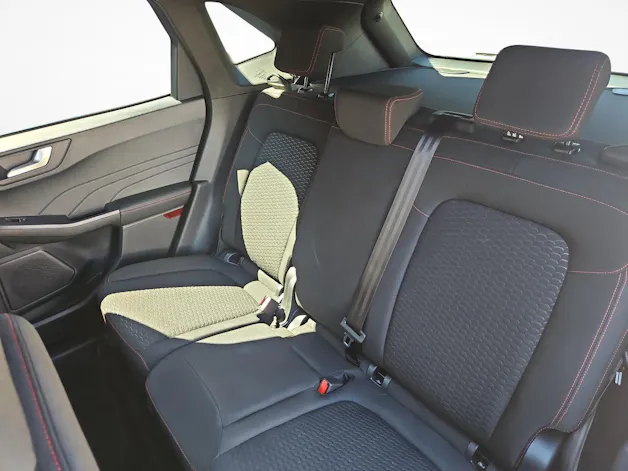 FORD Kuga 2.5 Hybrid ST-Line