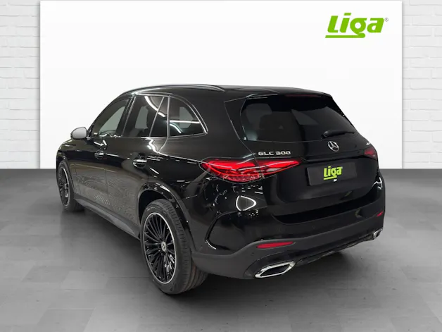 Mercedes-Benz GLC 300 AMG Line 4Matic