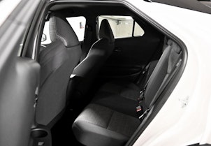 Vehicle image TOYOTA C-HR 2.0 HEV Swiss Edition 4x4