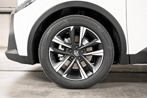 Vehicle image TOYOTA C-HR 2.0 HEV Swiss Edition 4x4