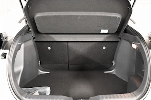 Vehicle image TOYOTA C-HR 2.0 HEV Swiss Edition 4x4