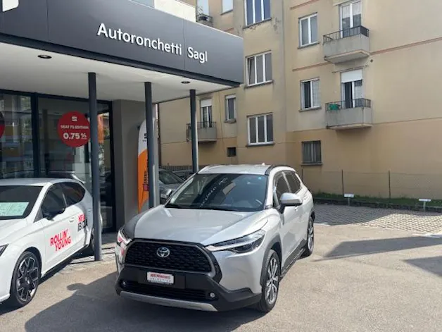 Toyota Corolla Cross 2.0 HSD Trend AWD-i