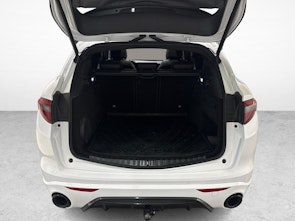 Vehicle image ALFA ROMEO Stelvio 2.0 Q4 280 Veloce + Gancio traino amovibile e pneumatici invernali