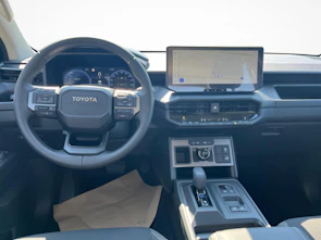 Fahrzeugbild TOYOTA Hilux Double Cab.-Pick-up 59KWh Comfort