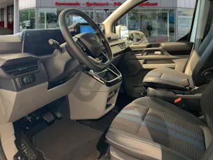 Ford Tourneo C Bus 320 L1 2.0 EcoBlue 170 Sport