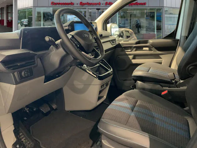 Ford Tourneo C Bus 320 L1 2.0 EcoBlue 170 Sport