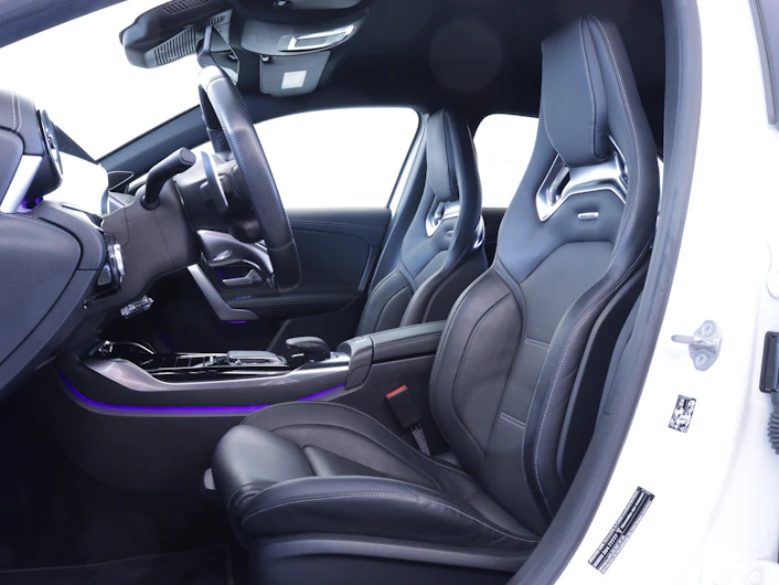 image du véhicule MERCEDES-BENZ A 45 AMG