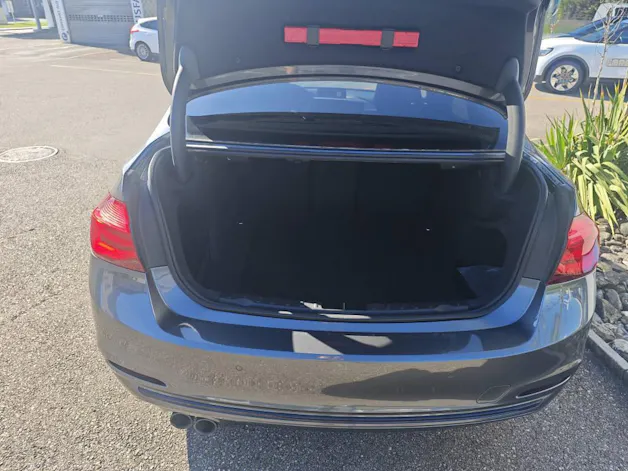 BMW 320d xDrive SAG