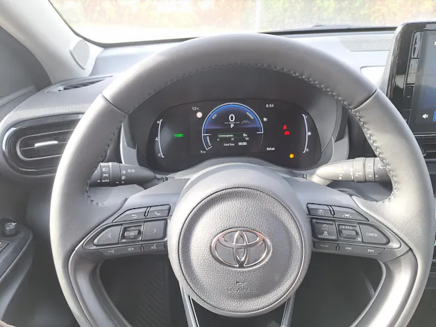 Toyota Yaris 1.5 VVT-i HSD Trend