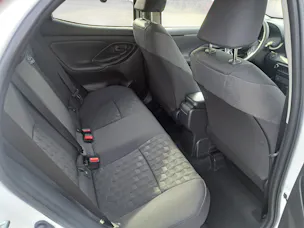 Toyota Yaris 1.5 VVT-i HSD Trend