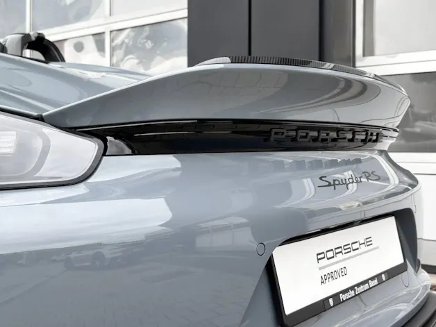 Porsche 718 Spyder RS
