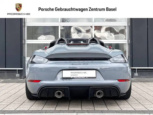Porsche 718 Spyder RS