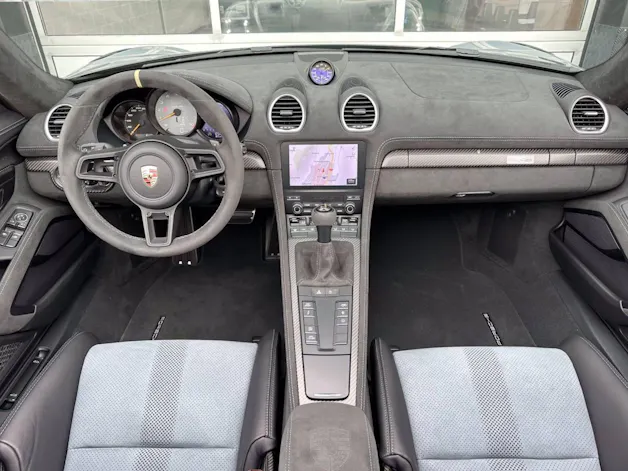 Porsche 718 Spyder RS