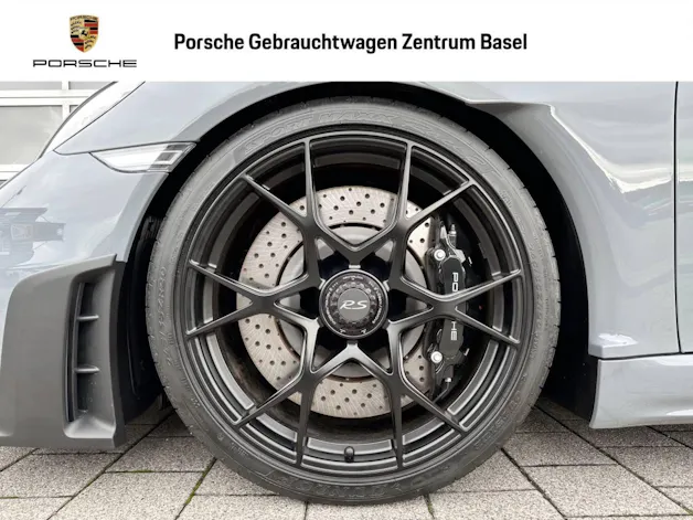 Porsche 718 Spyder RS