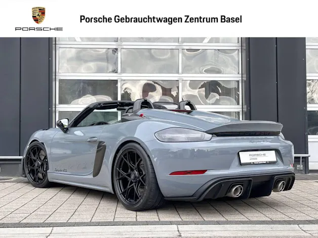 Porsche 718 Spyder RS