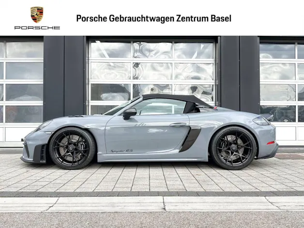 Porsche 718 Spyder RS