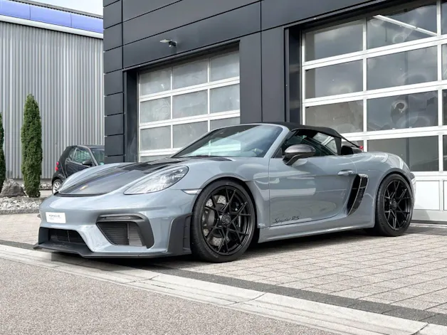 Porsche 718 Spyder RS