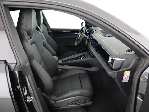 Porsche Macan 4