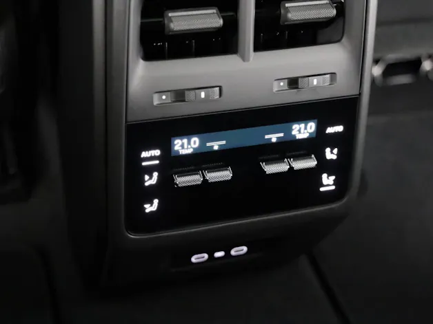 Porsche Macan 4