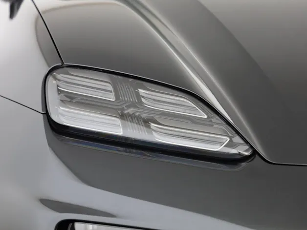 Porsche Macan 4