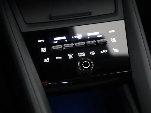 Porsche Macan 4