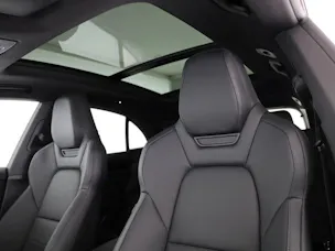 Porsche Macan 4