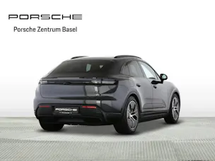 Porsche Macan 4