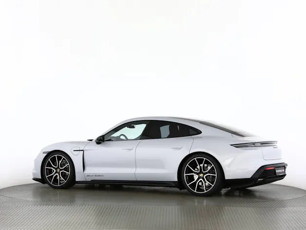 Porsche Taycan 4 Black Edition