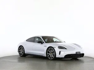 Porsche Taycan 4 Black Edition