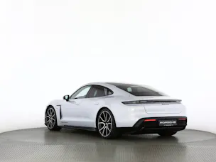 Porsche Taycan 4 Black Edition