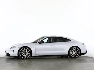 Porsche Taycan 4 Black Edition
