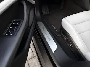Porsche Taycan 4S Sport Turismo